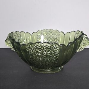 Vintage Fenton Green Press Glass Daisy & Button Pattern Oval Fruit Serving Bowl